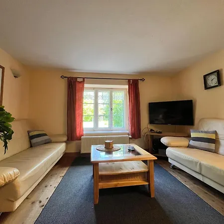 Reihenhaus In Deutschland Mit Terrasse *